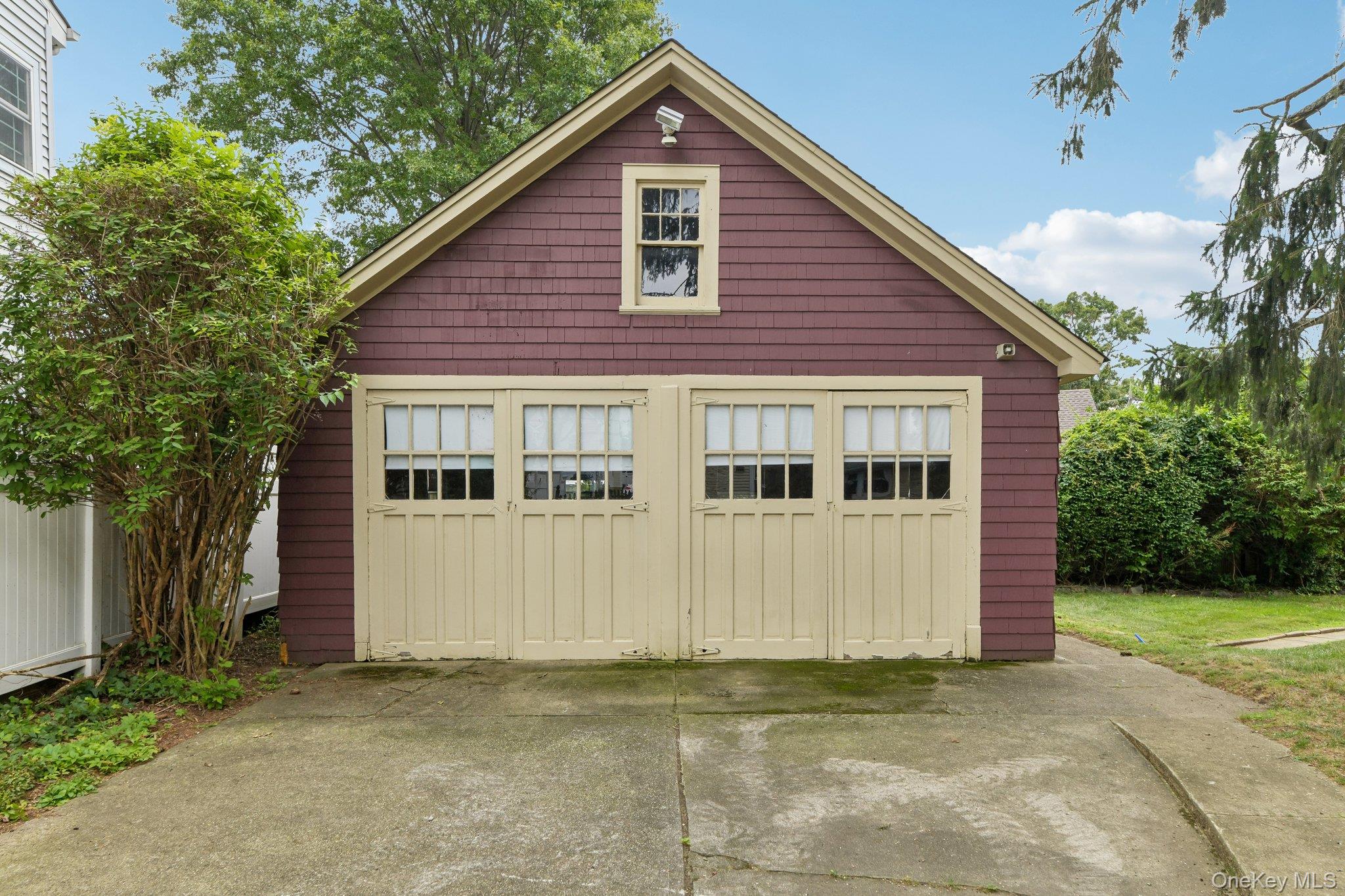 2097 Washington Avenue – For Sale photo 36