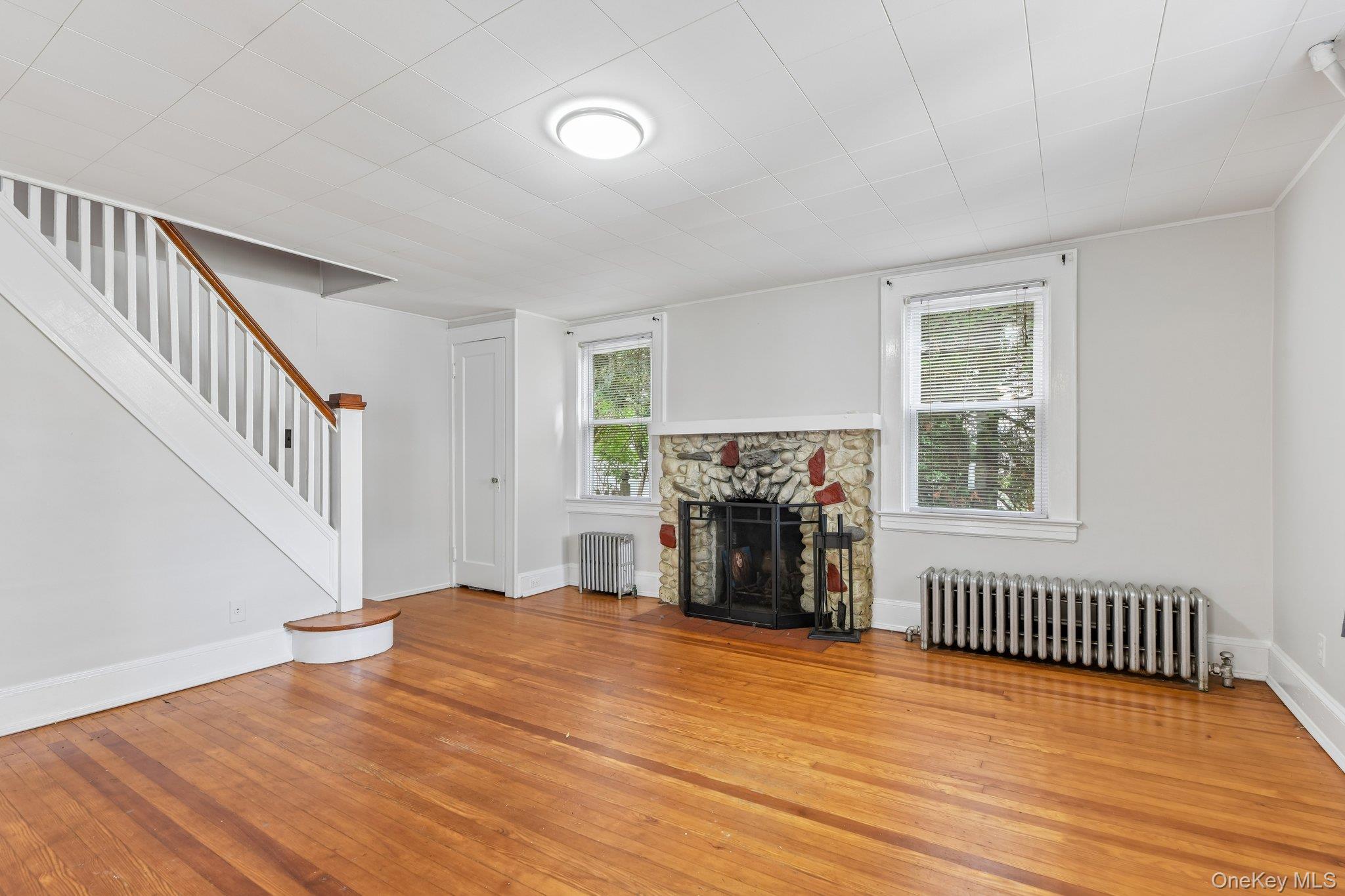 2097 Washington Avenue – For Sale photo 6