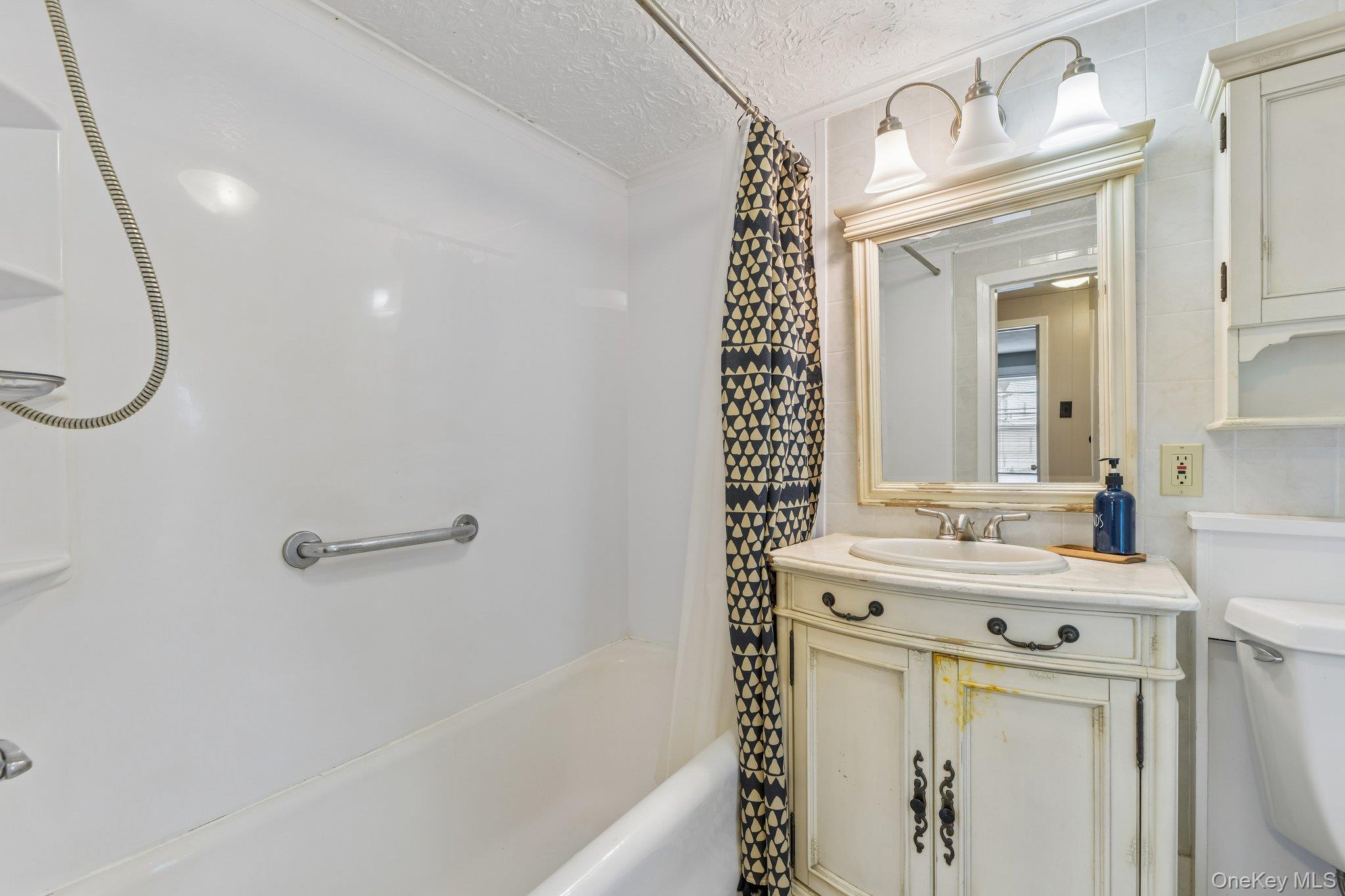 2097 Washington Avenue – For Sale photo 22