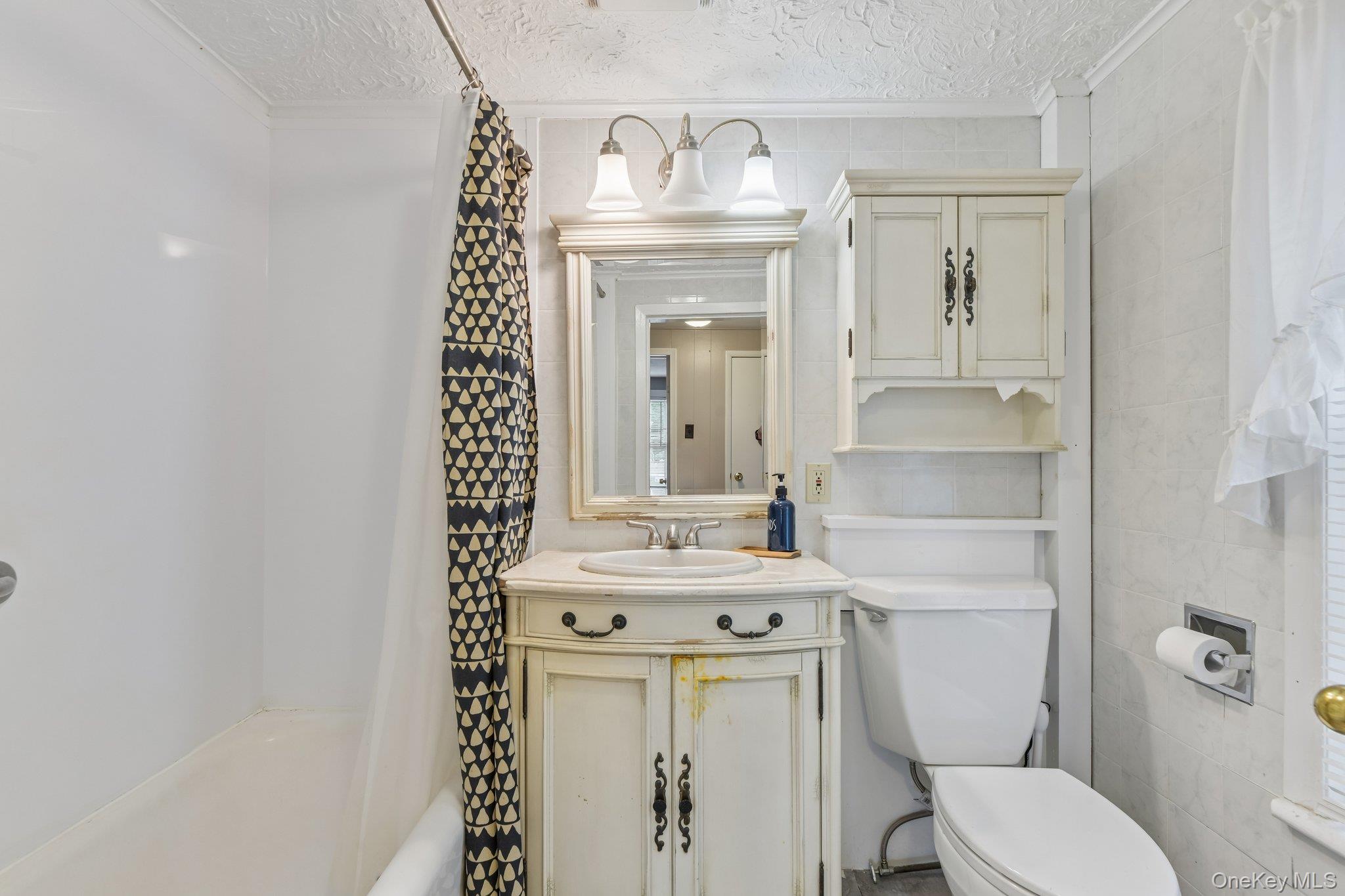 2097 Washington Avenue – For Sale photo 21