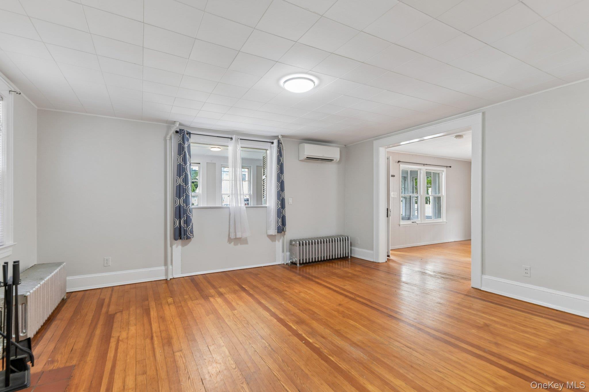 2097 Washington Avenue – For Sale photo 8