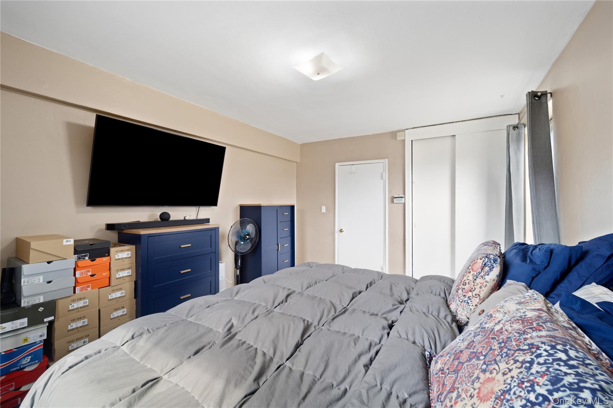 73-11 Bell Boulevard, Unit 2C photo 4