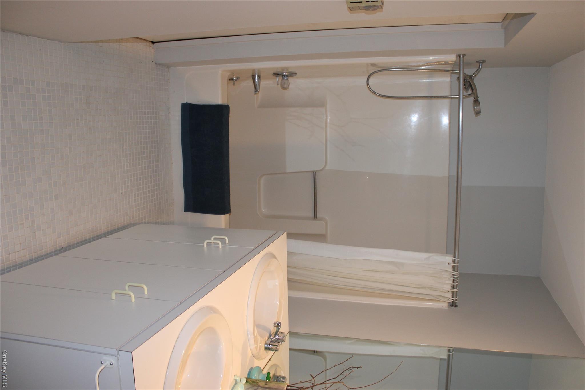 41 W Delaware Place – For Sale