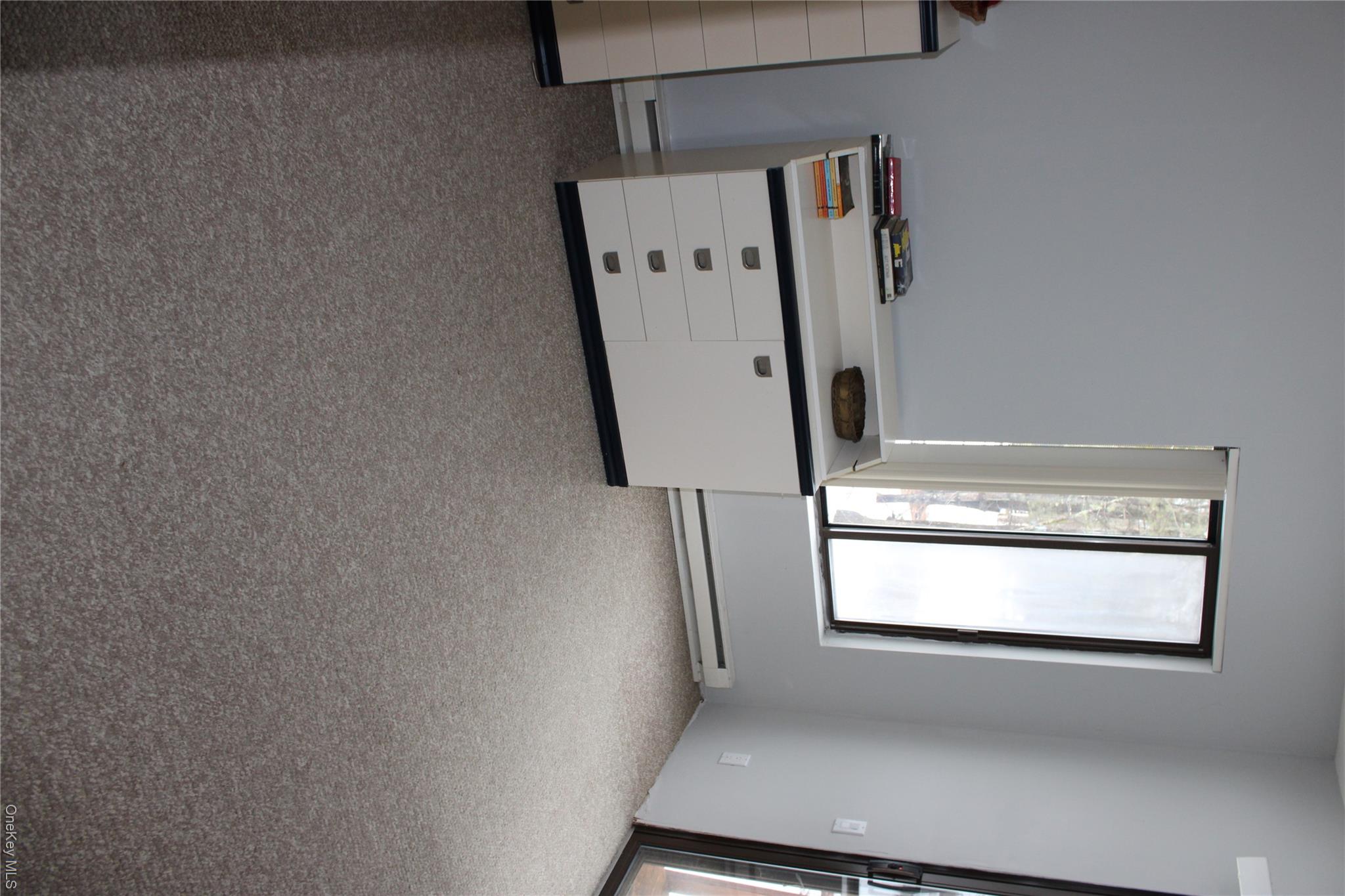 41 W Delaware Place – For Sale photo 3