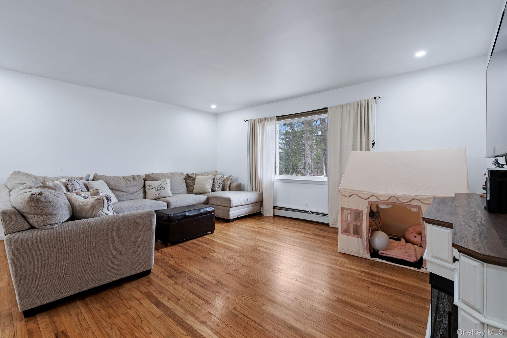 41 Rutledge Avenue – For Sale photo 4