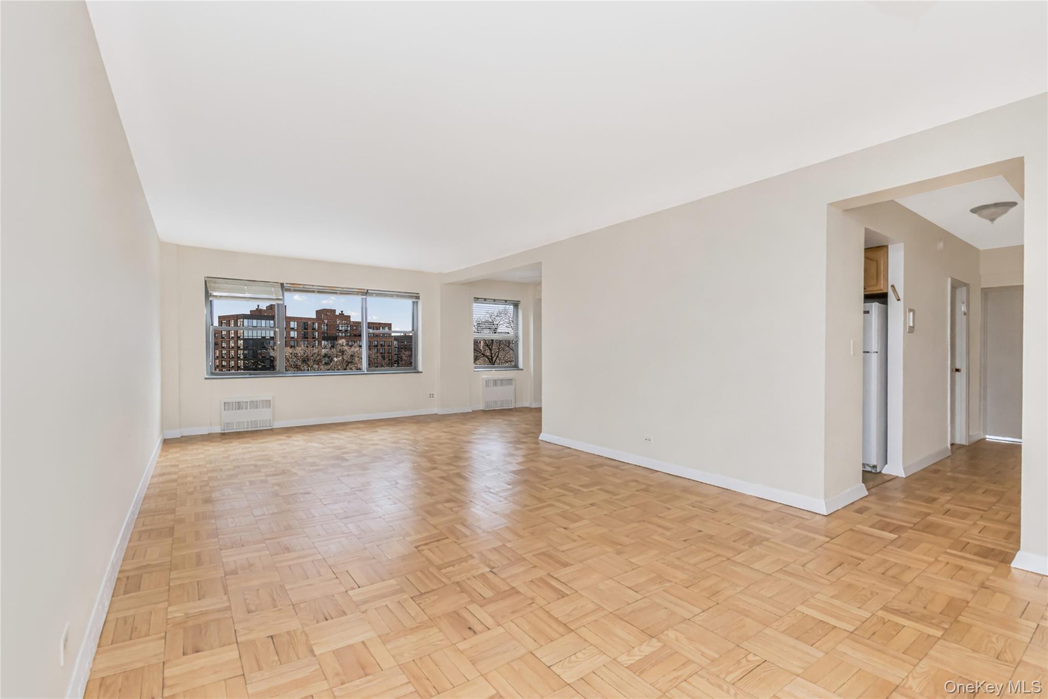 3515 Henry Hudson Parkway, Unit 5G photo 2