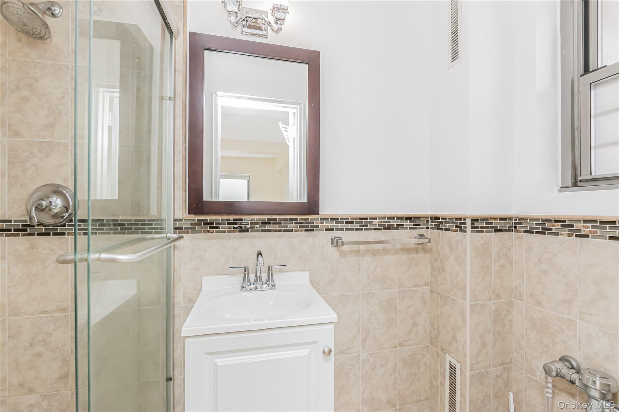 3515 Henry Hudson Parkway, Unit 5G photo 11
