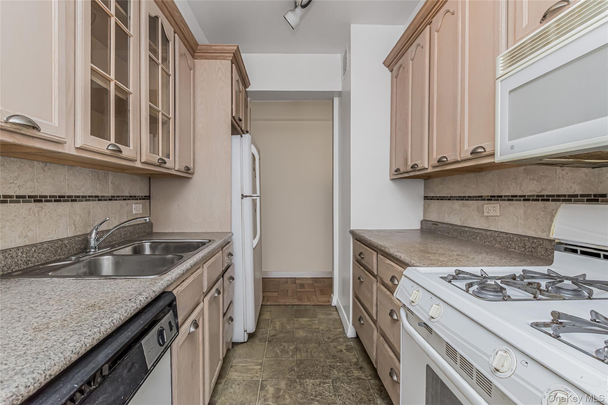 3515 Henry Hudson Parkway, Unit 5G photo 5
