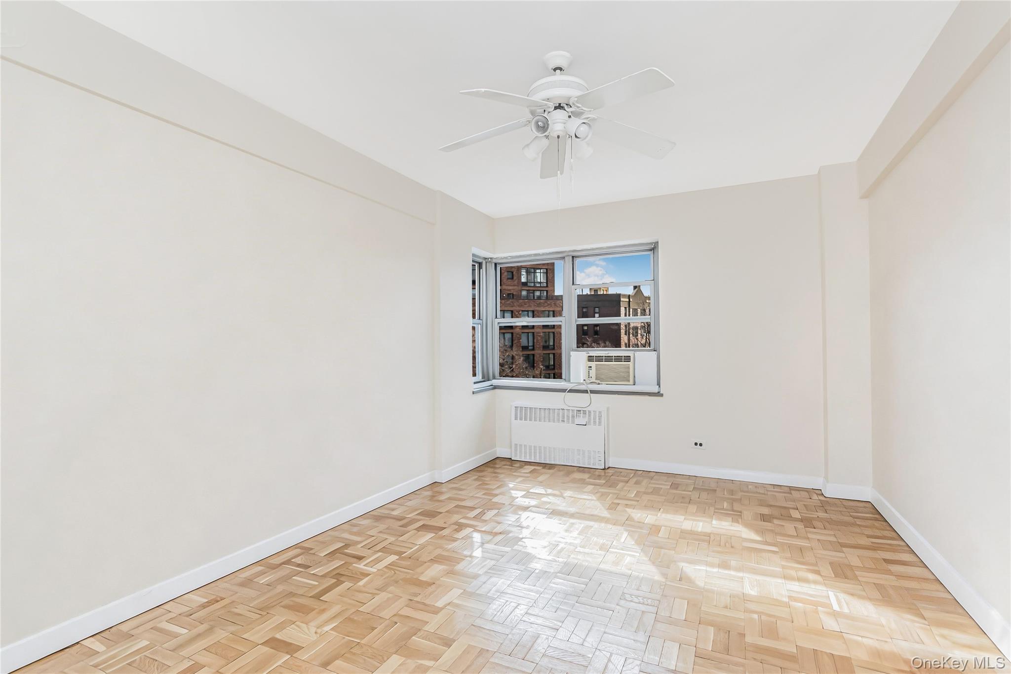 3515 Henry Hudson Parkway, Unit 5G photo 12