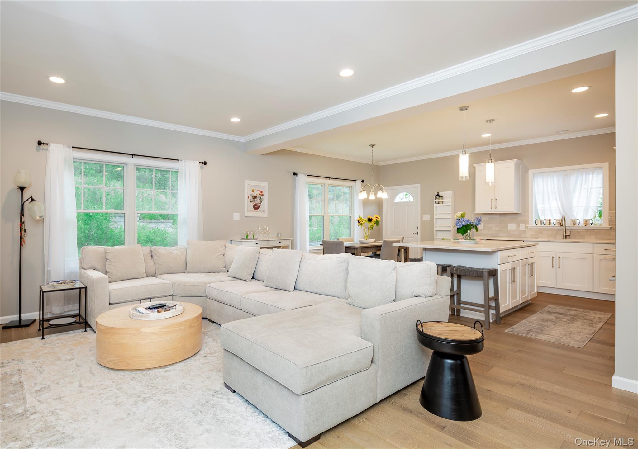 15 S Beach Road – For Rent photo 12