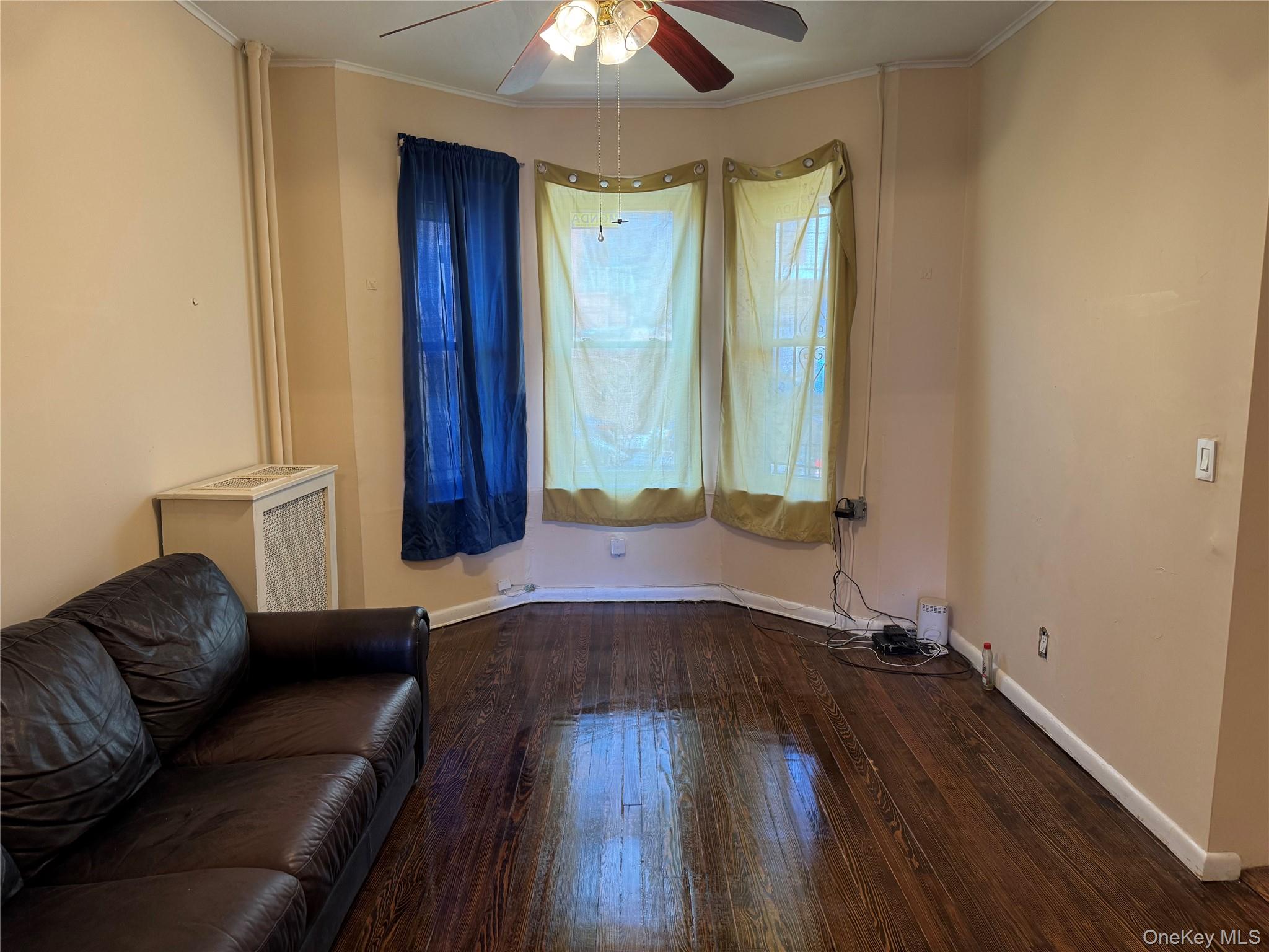776 Hewitt – For Sale photo 10