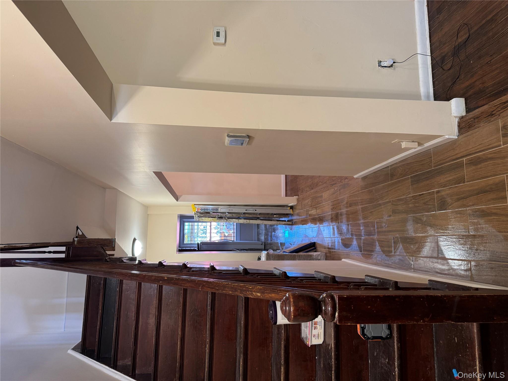 776 Hewitt – For Sale photo 13