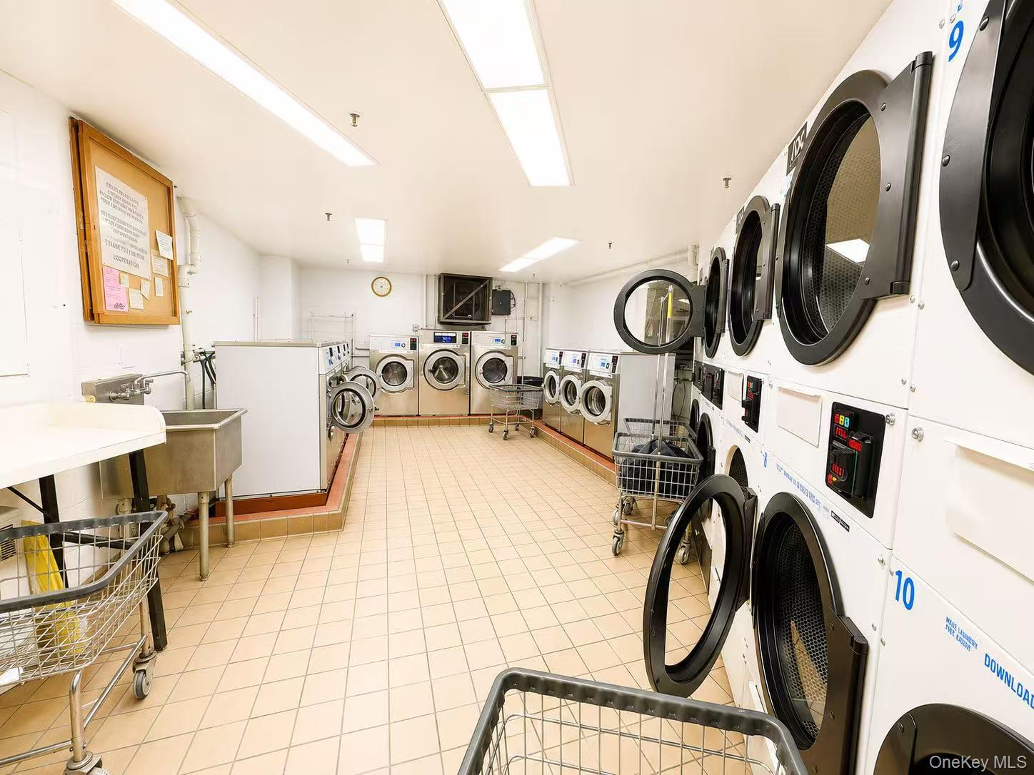 138-35 Elder Avenue, Unit 9C photo 6