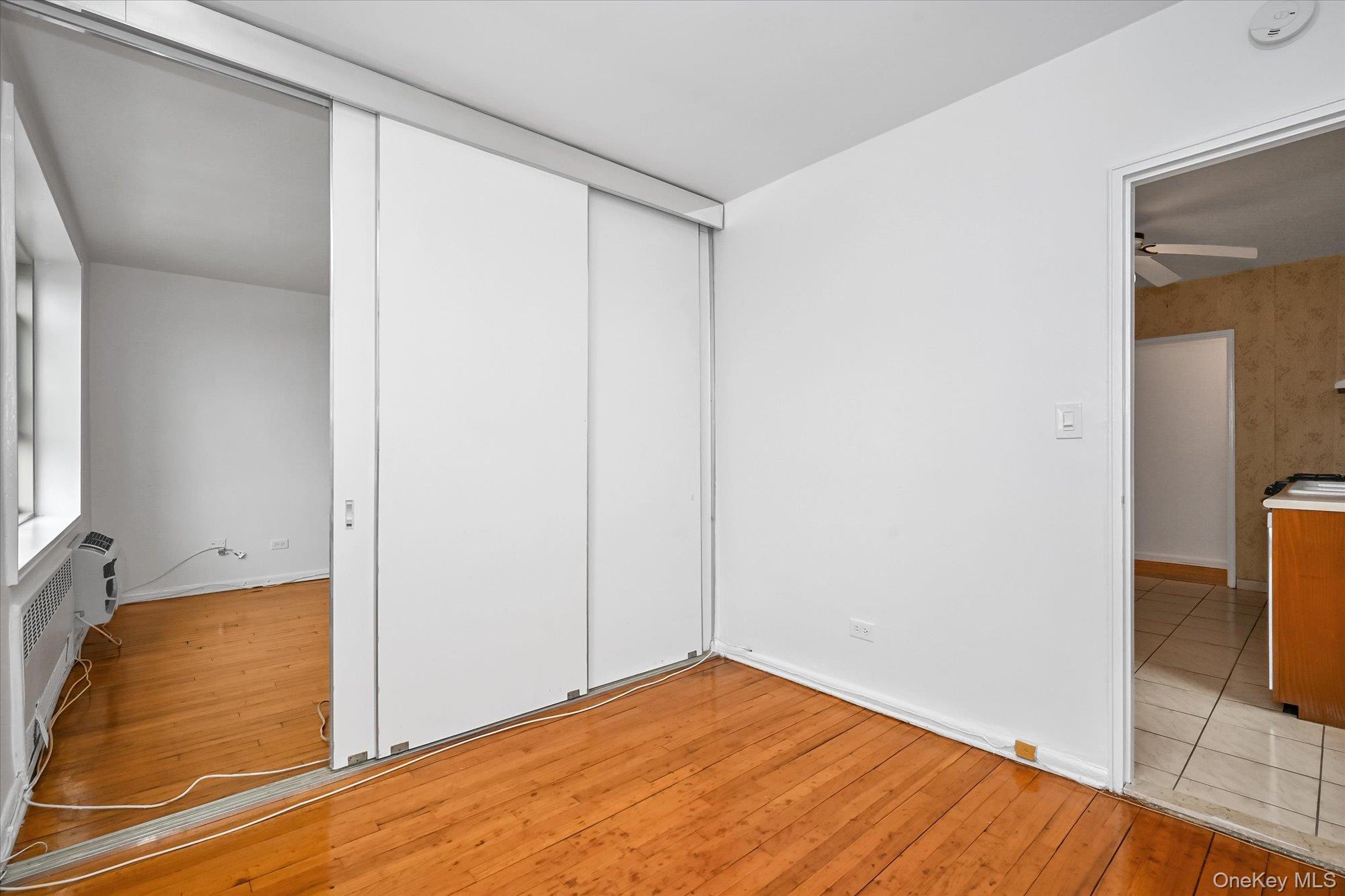 23-25 Bell Boulevard, Unit 6J photo 7