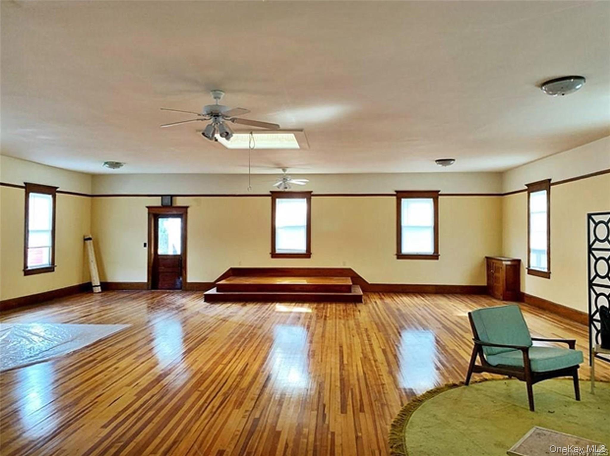 876 N Branch Hortonville Road – For Sale photo 2