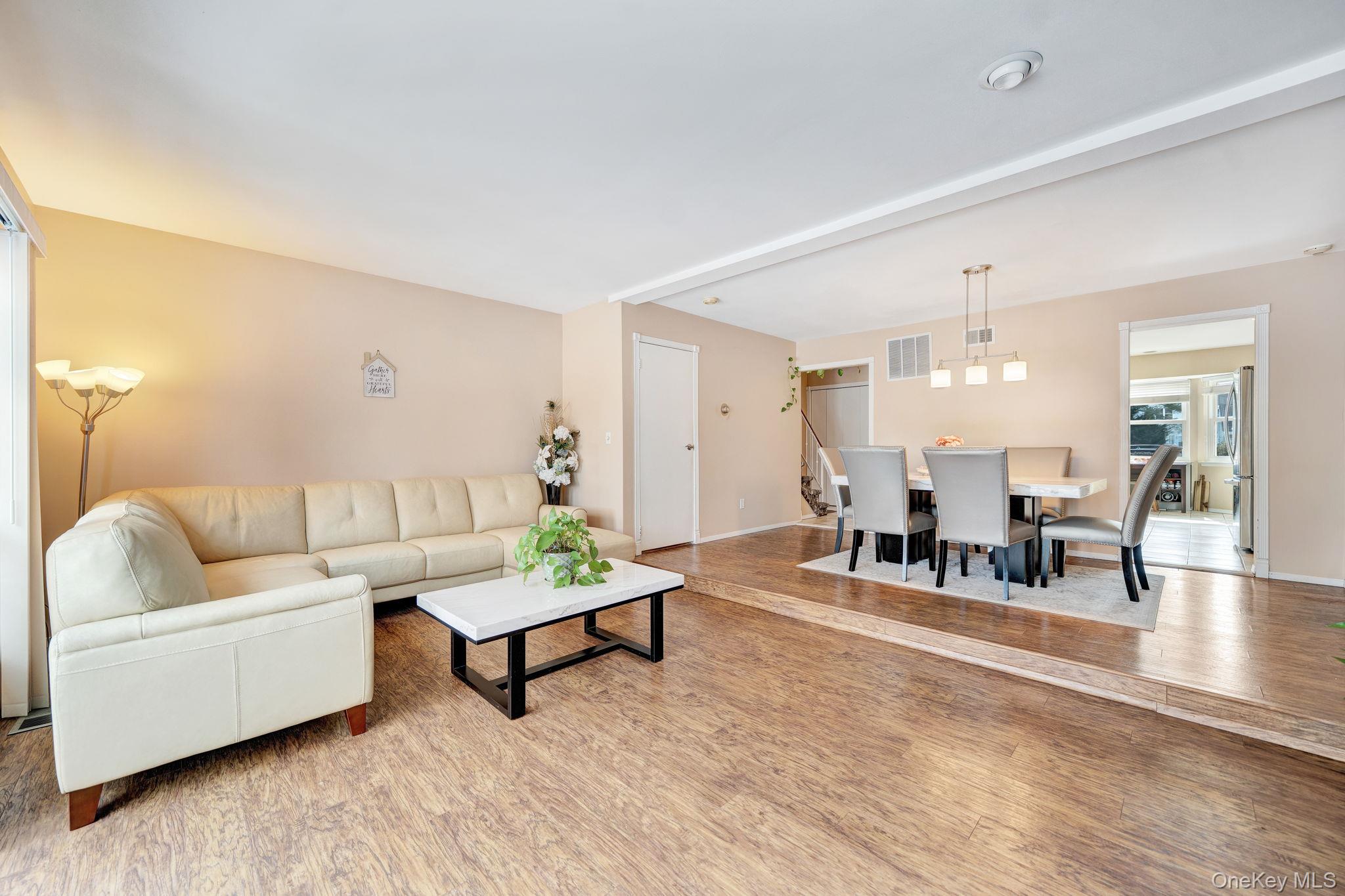 11 Manors Drive – For Sale photo 15
