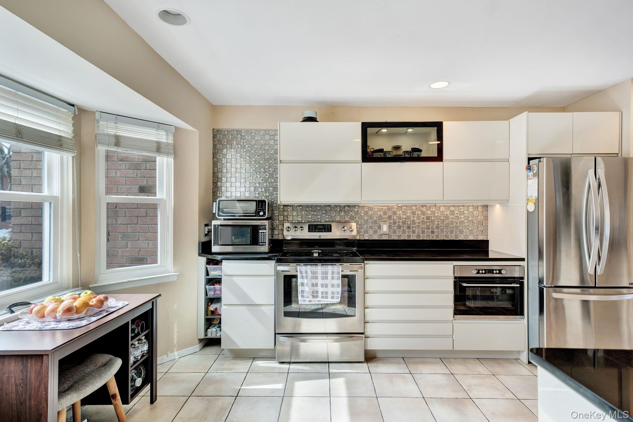 11 Manors Drive – For Sale photo 12