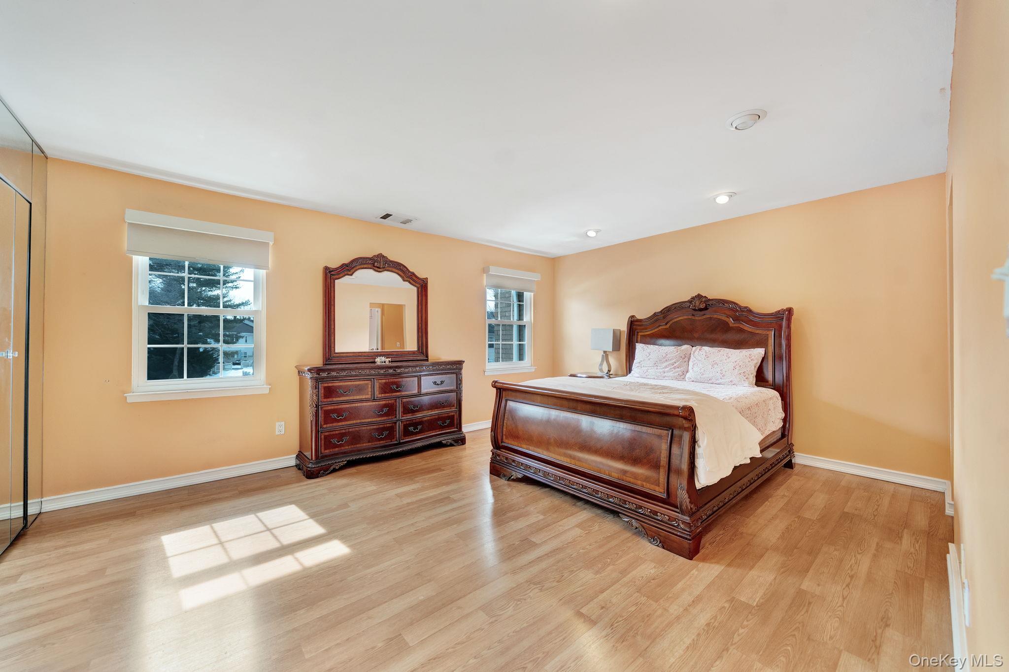 11 Manors Drive – For Sale photo 24