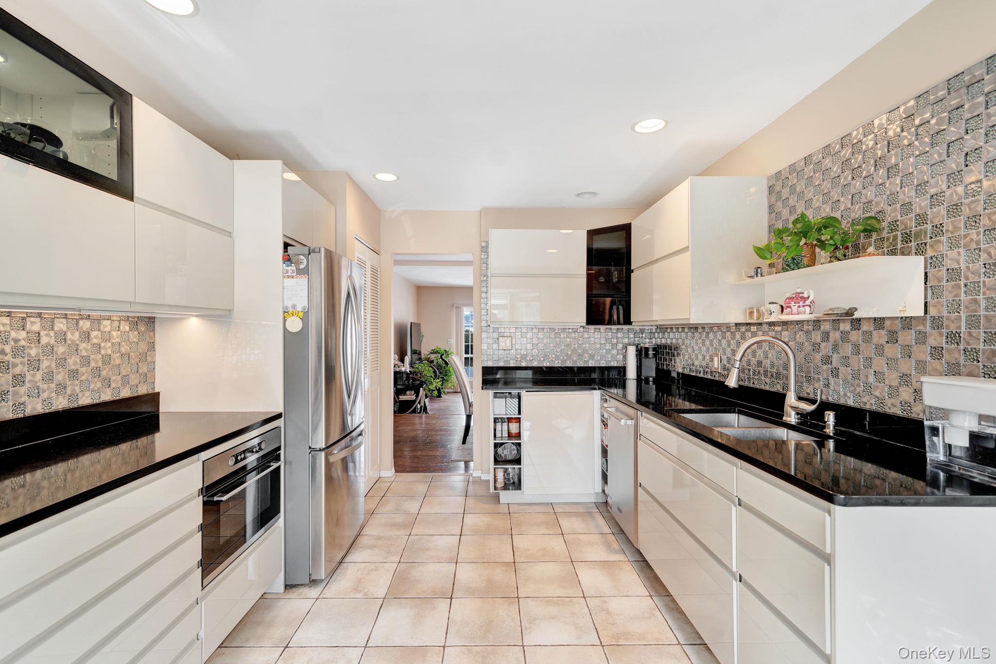 11 Manors Drive – For Sale photo 8