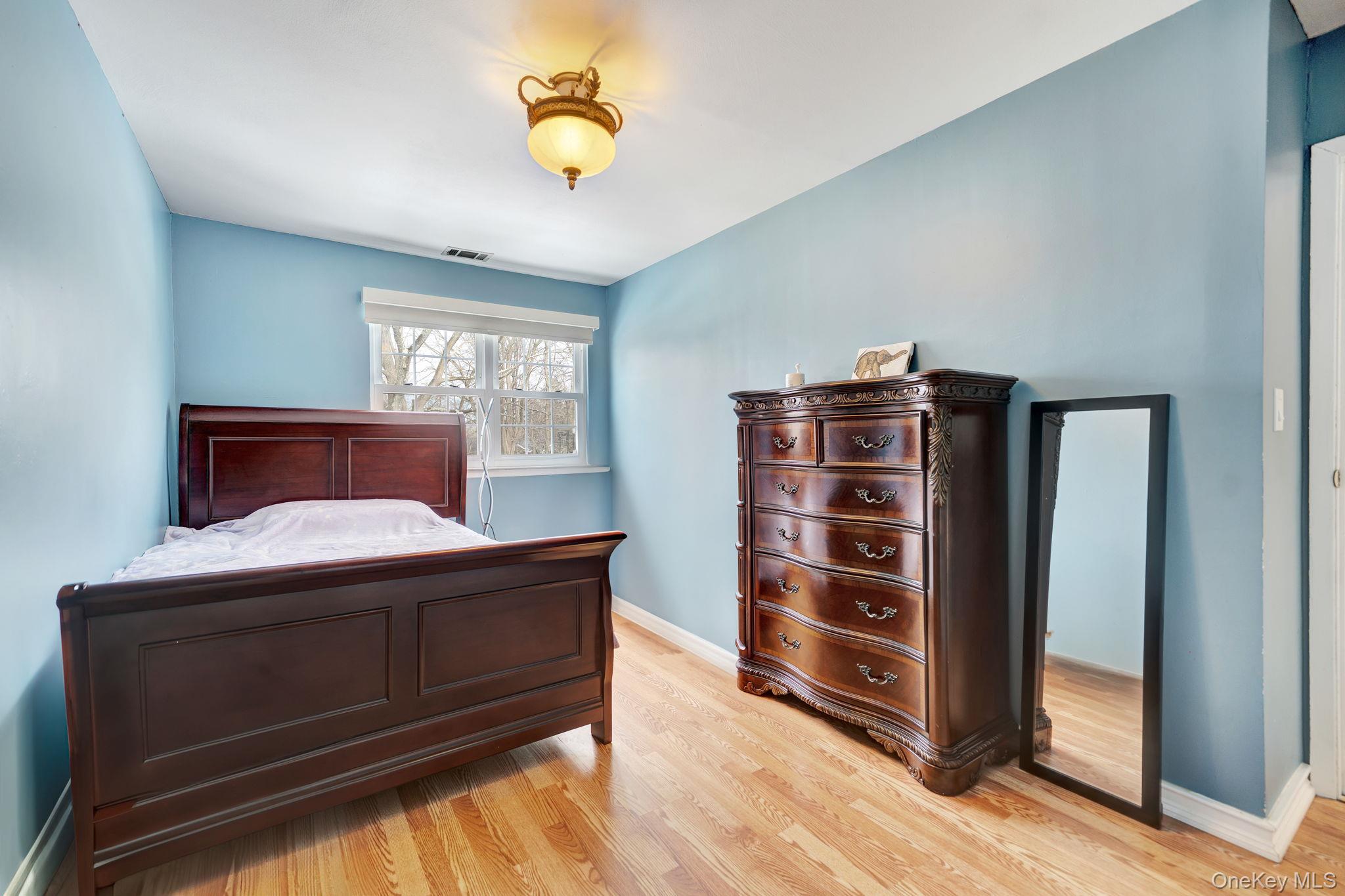 11 Manors Drive – For Sale photo 22