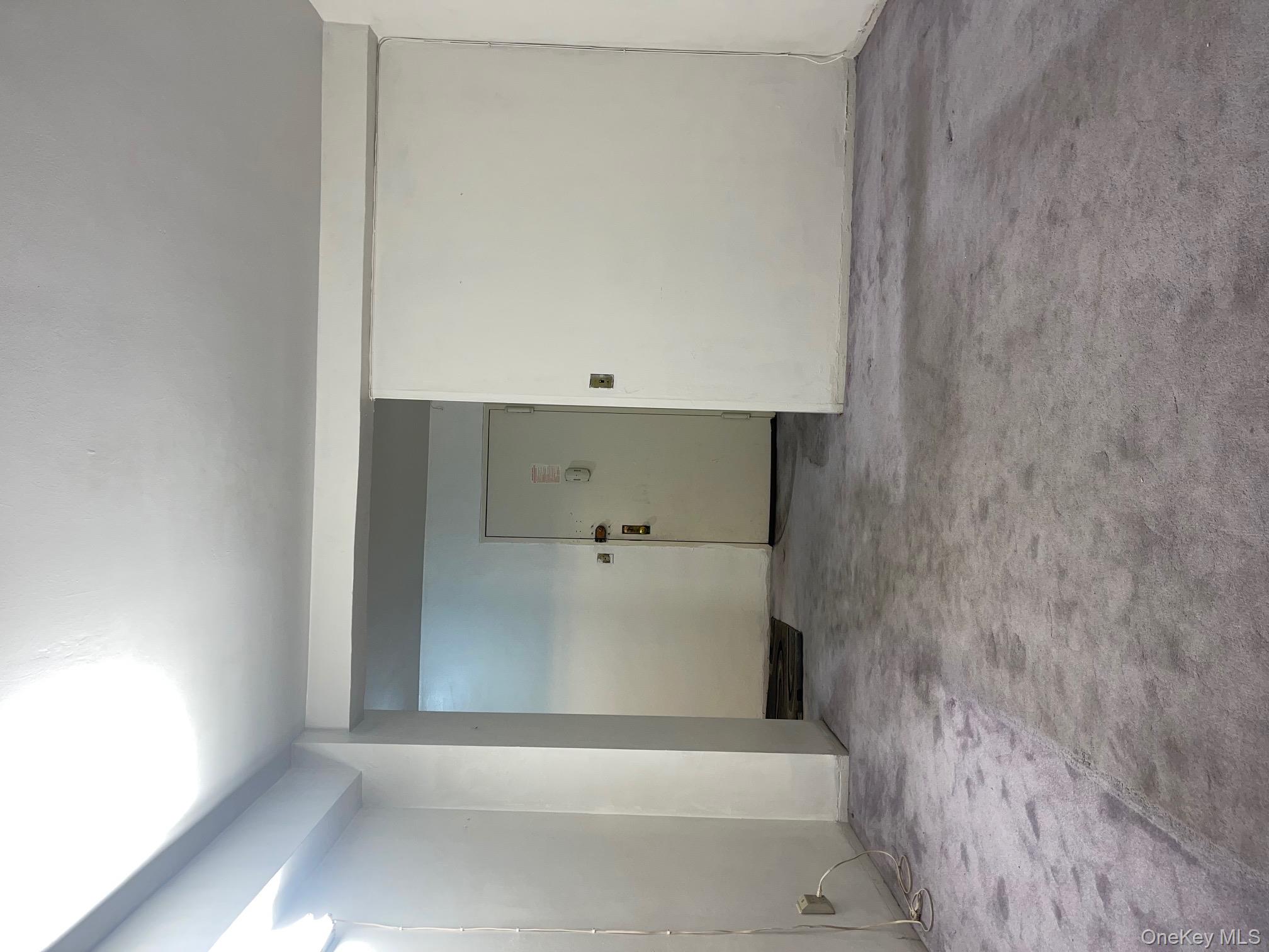 89-15 Parsons Blvd, Unit 6D photo 3