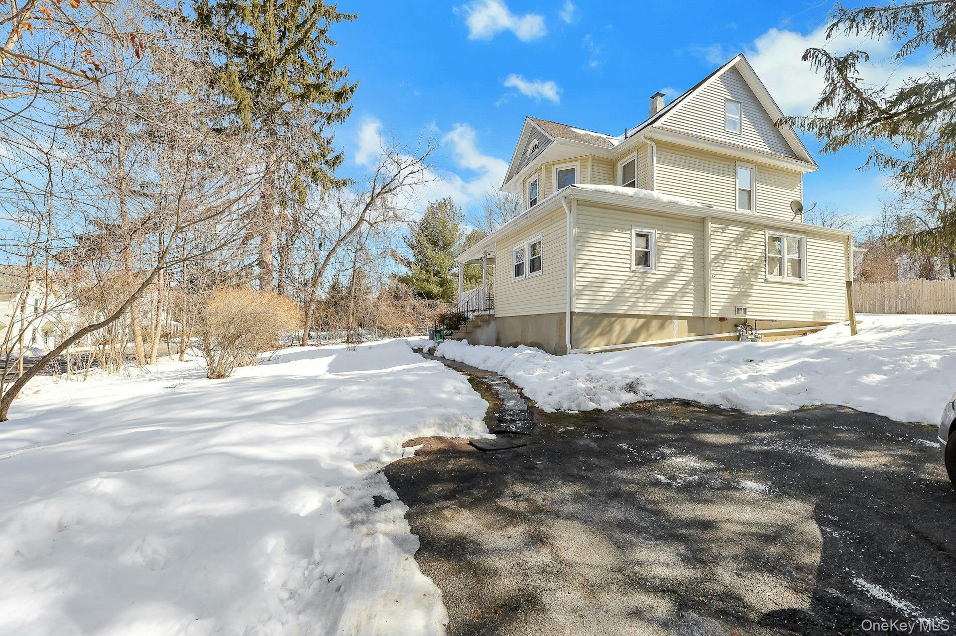 65 Lake Road – For Sale photo 2