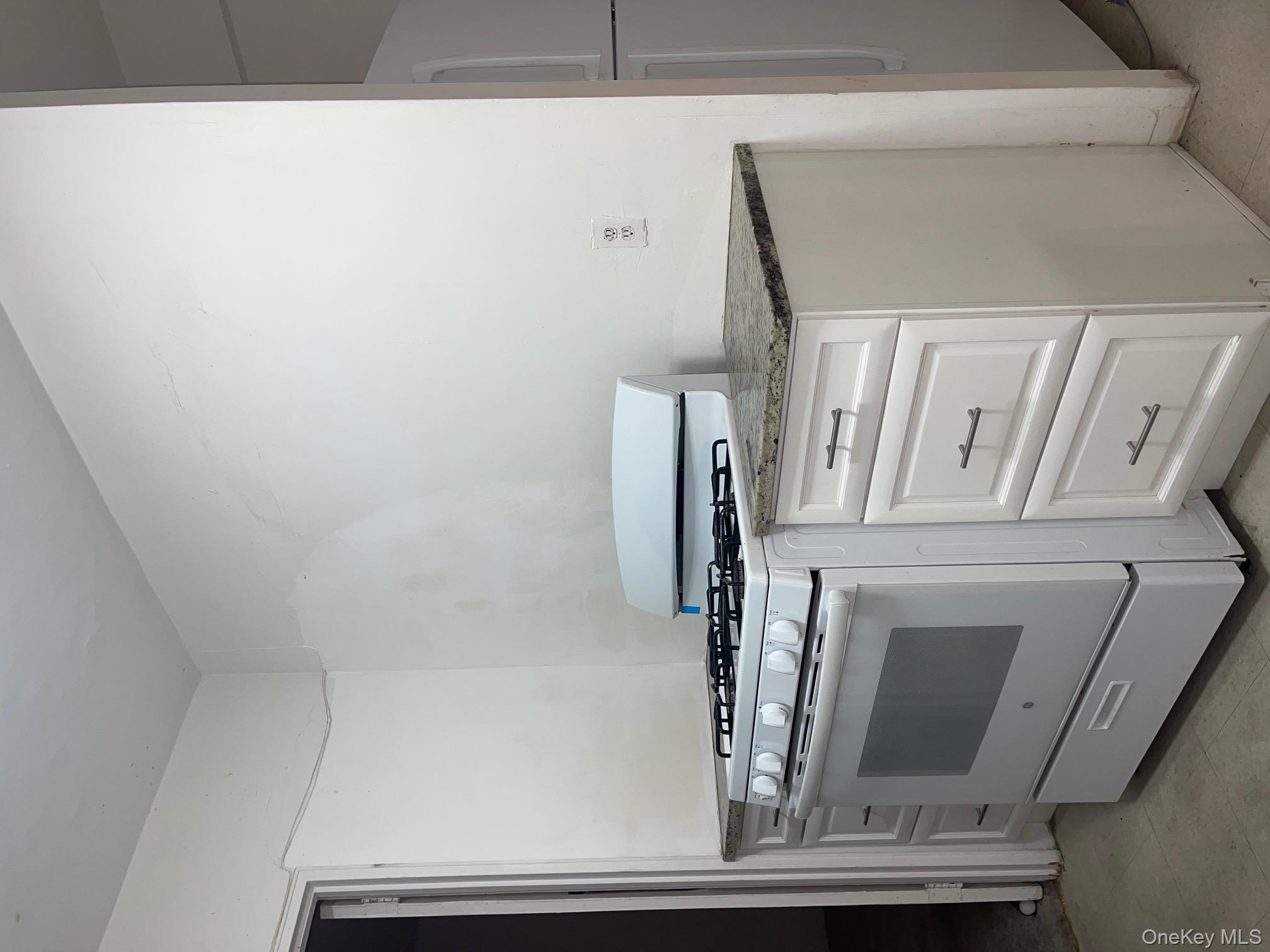 89-15 Parsons Boulevard, Unit 3L photo 15
