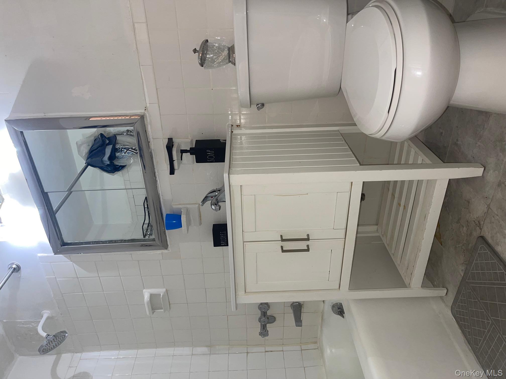 89-15 Parsons Boulevard, Unit 3L photo 17