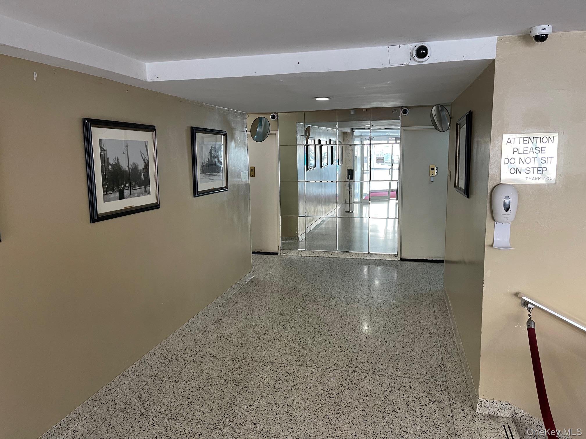 89-15 Parsons Boulevard, Unit 3L photo 20