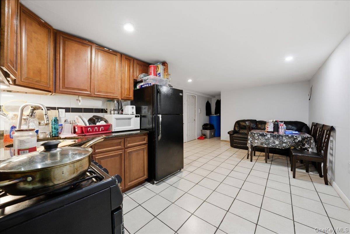 3544 -3546 Laconia Avenue – For Sale photo 15