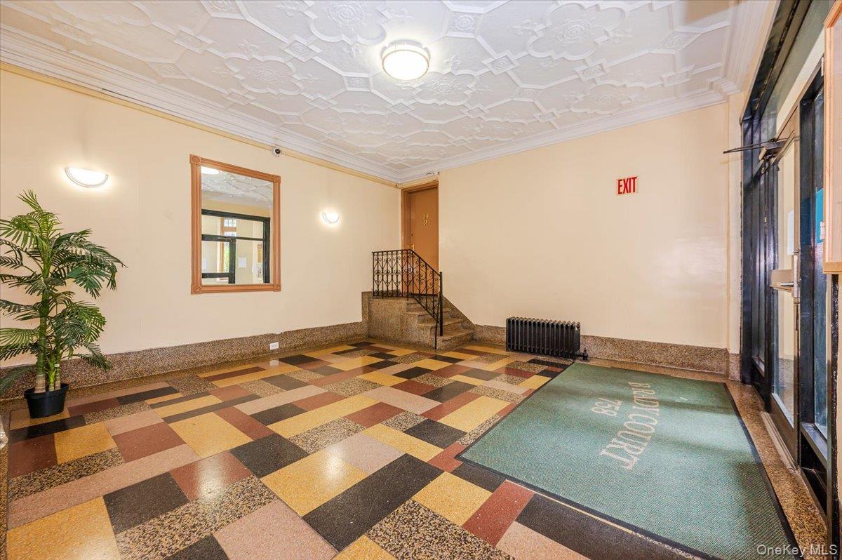 758 Brady Court, Unit 214 photo 2