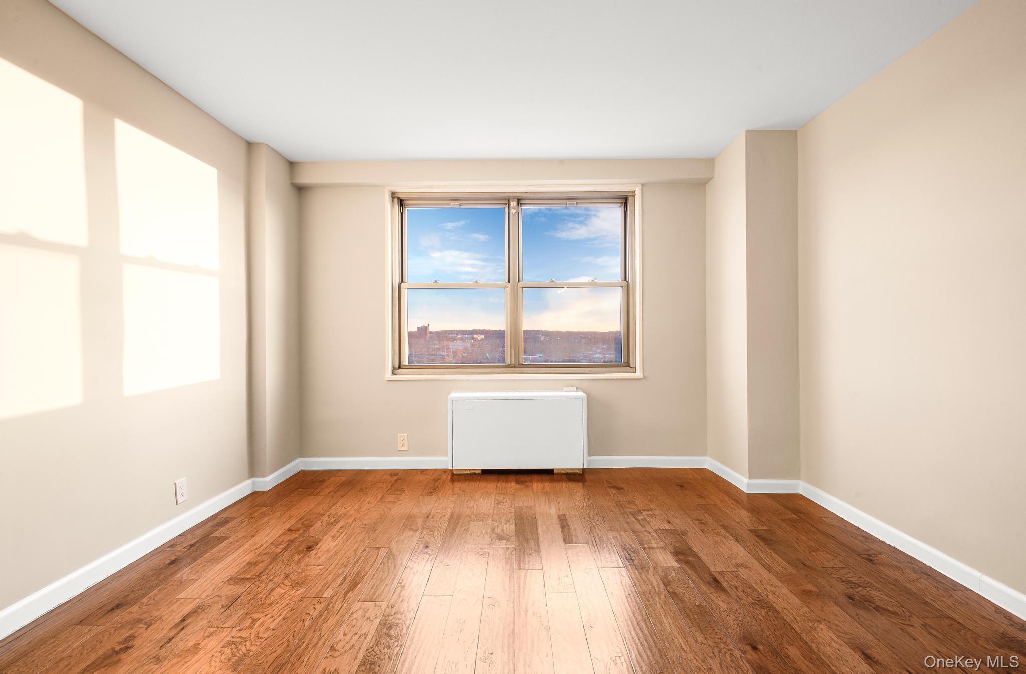 70-25 Yellowstone Boulevard, Unit 14O photo 18