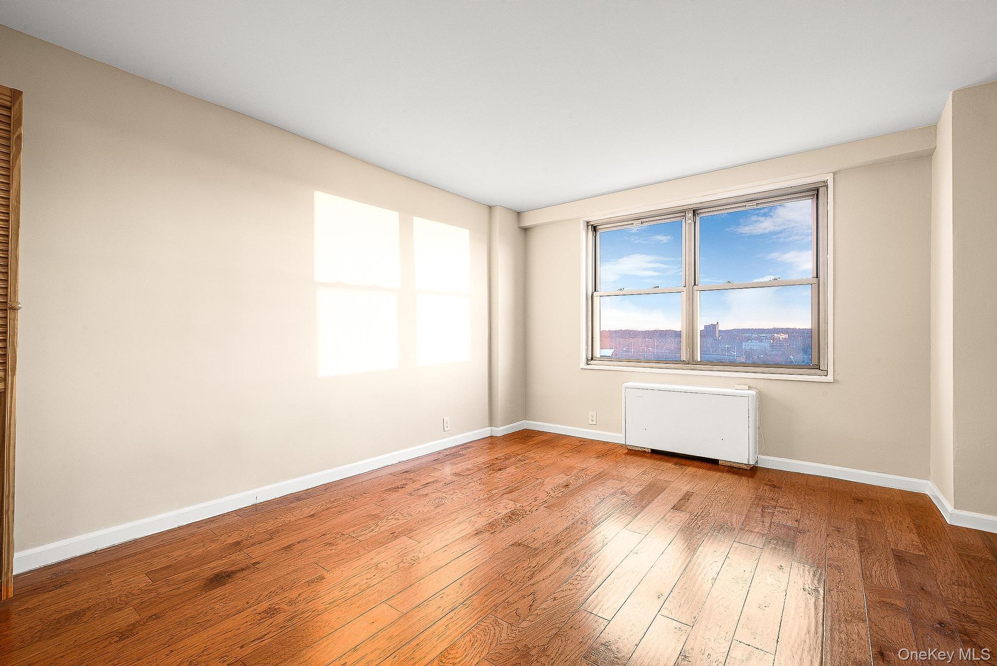 70-25 Yellowstone Boulevard, Unit 14O photo 17