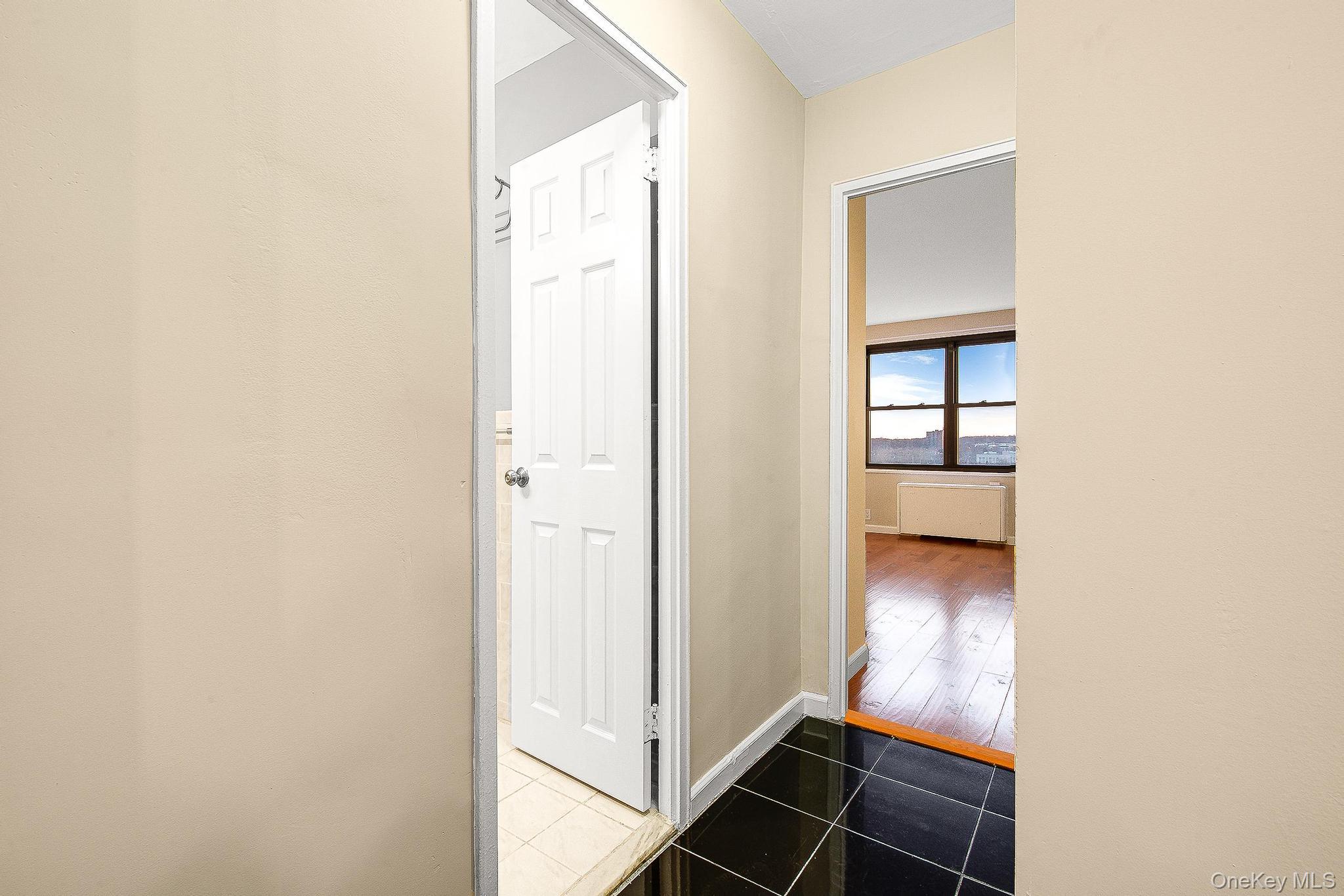 70-25 Yellowstone Boulevard, Unit 14O photo 14