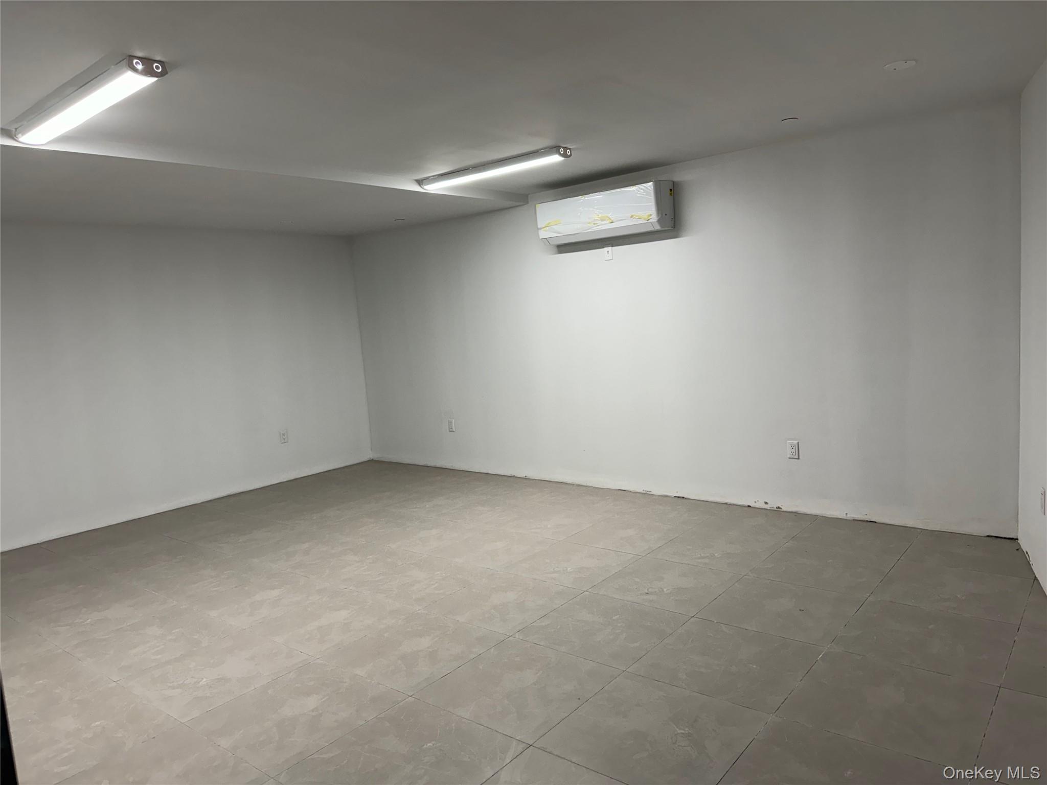 73-02 Woodside Avenue, Unit CF1 photo 4
