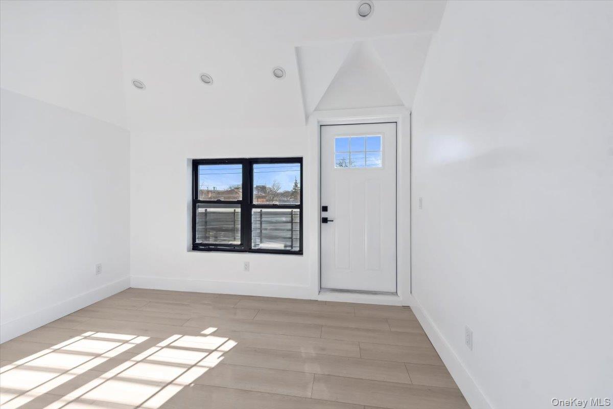 953 Tilden Street – For Sale photo 8