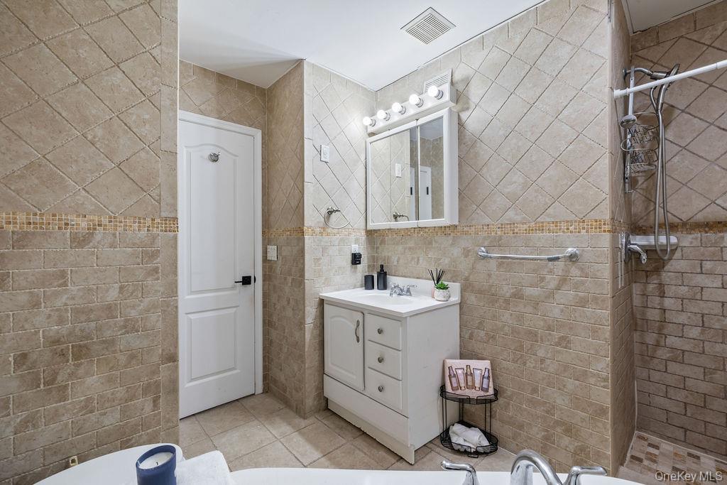 160 E Kearsing Parkway – For Sale photo 13