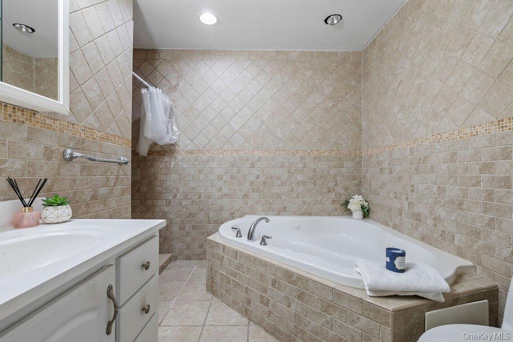 160 E Kearsing Parkway – For Sale photo 14