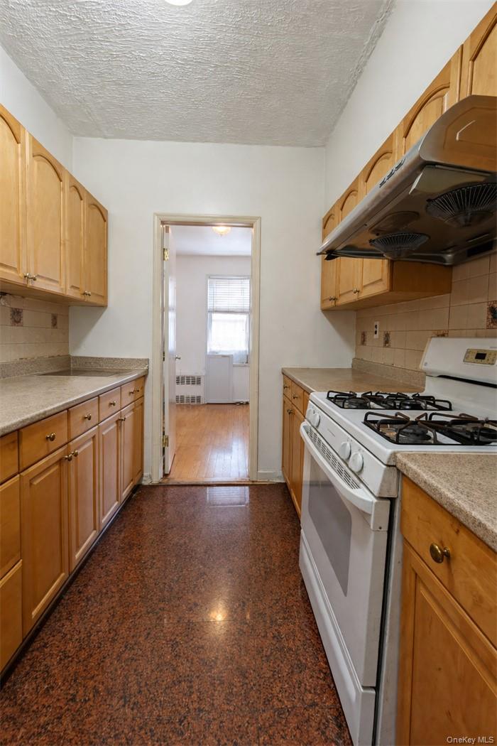 134-54 Maple Avenue, Unit 2W photo 7