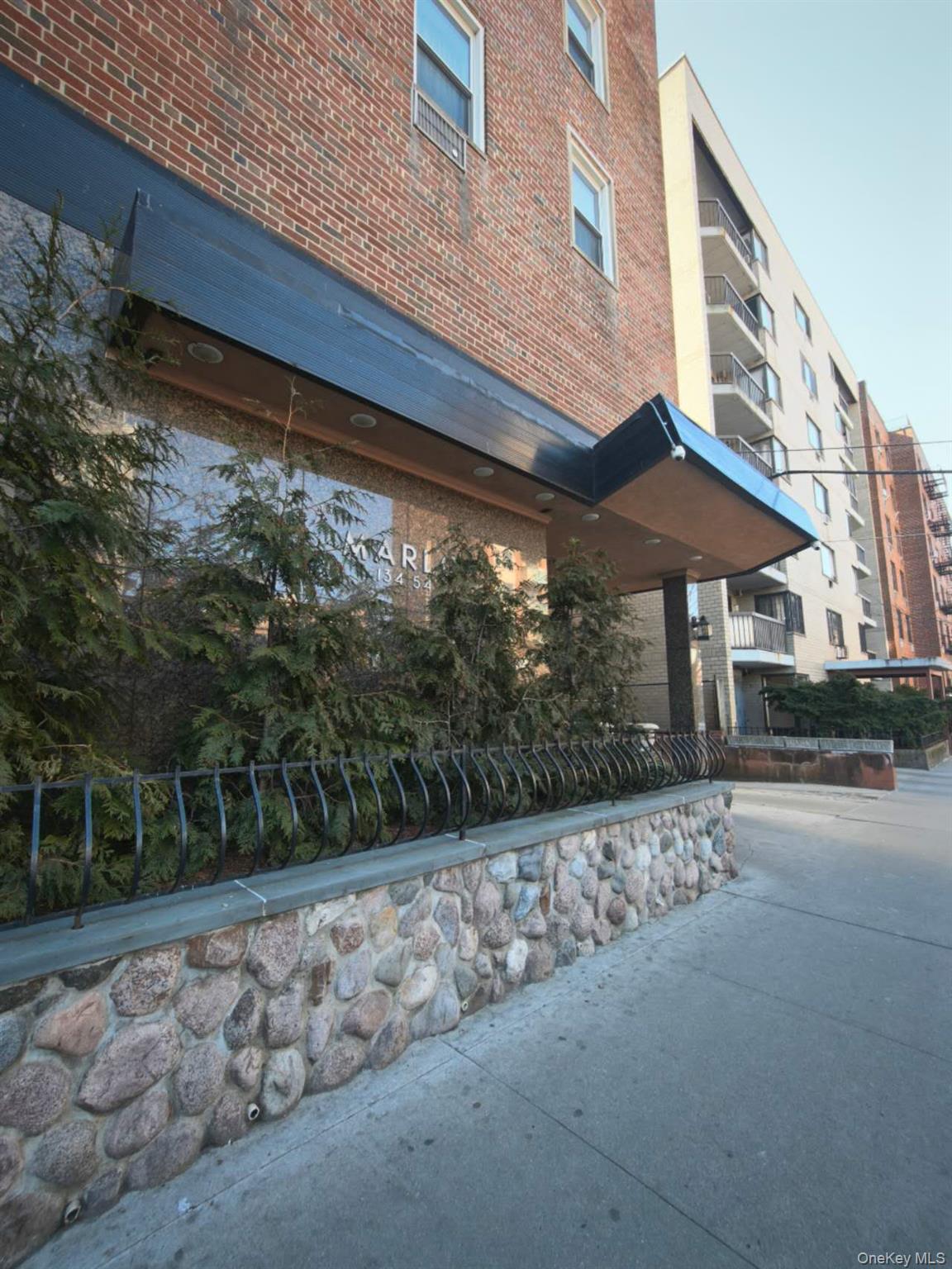 134-54 Maple Avenue, Unit 2W photo 22