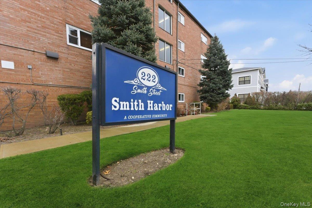 222 Smith Street, Unit 2E