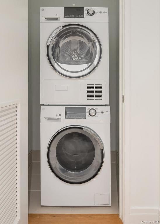 230 E 20th Street, Unit Apt 52 photo 6