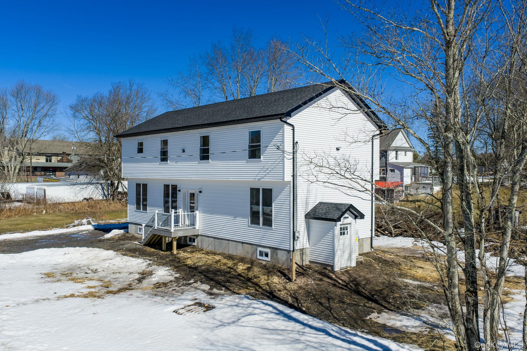 6 Maple Avenue – For Sale photo 3