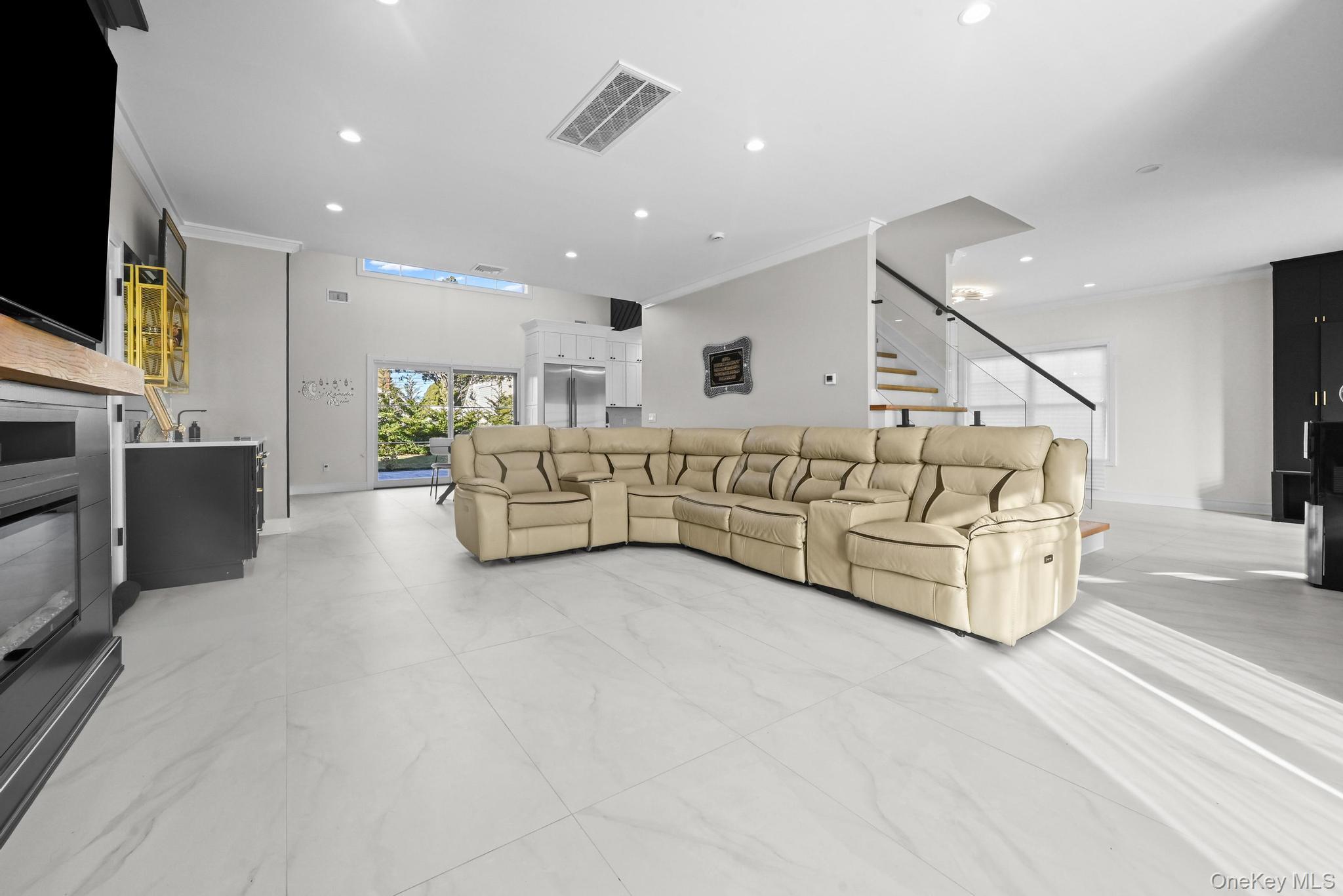 36 Foster Lane – For Sale photo 5