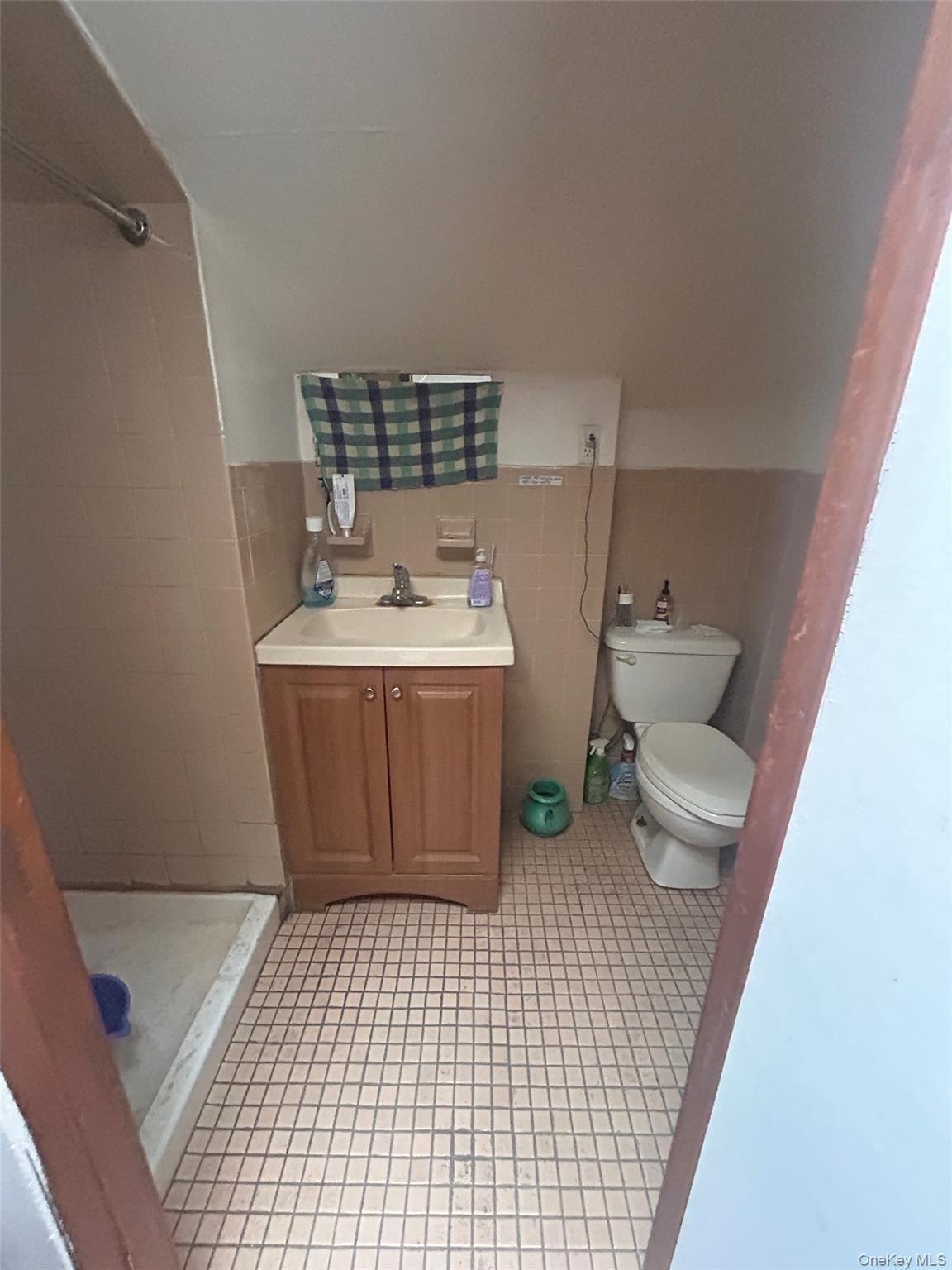42-34 Ithaca Street – For Sale photo 9