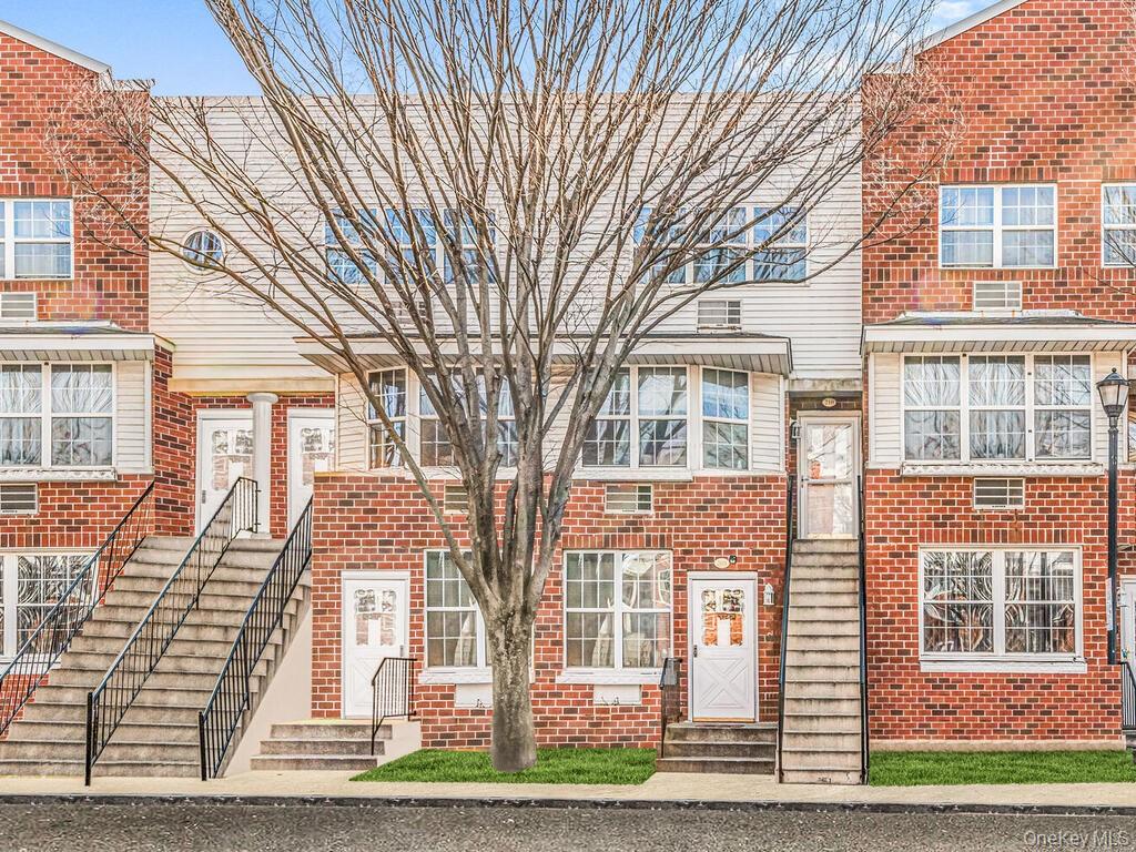 210 Sunset Boulevard – For Sale