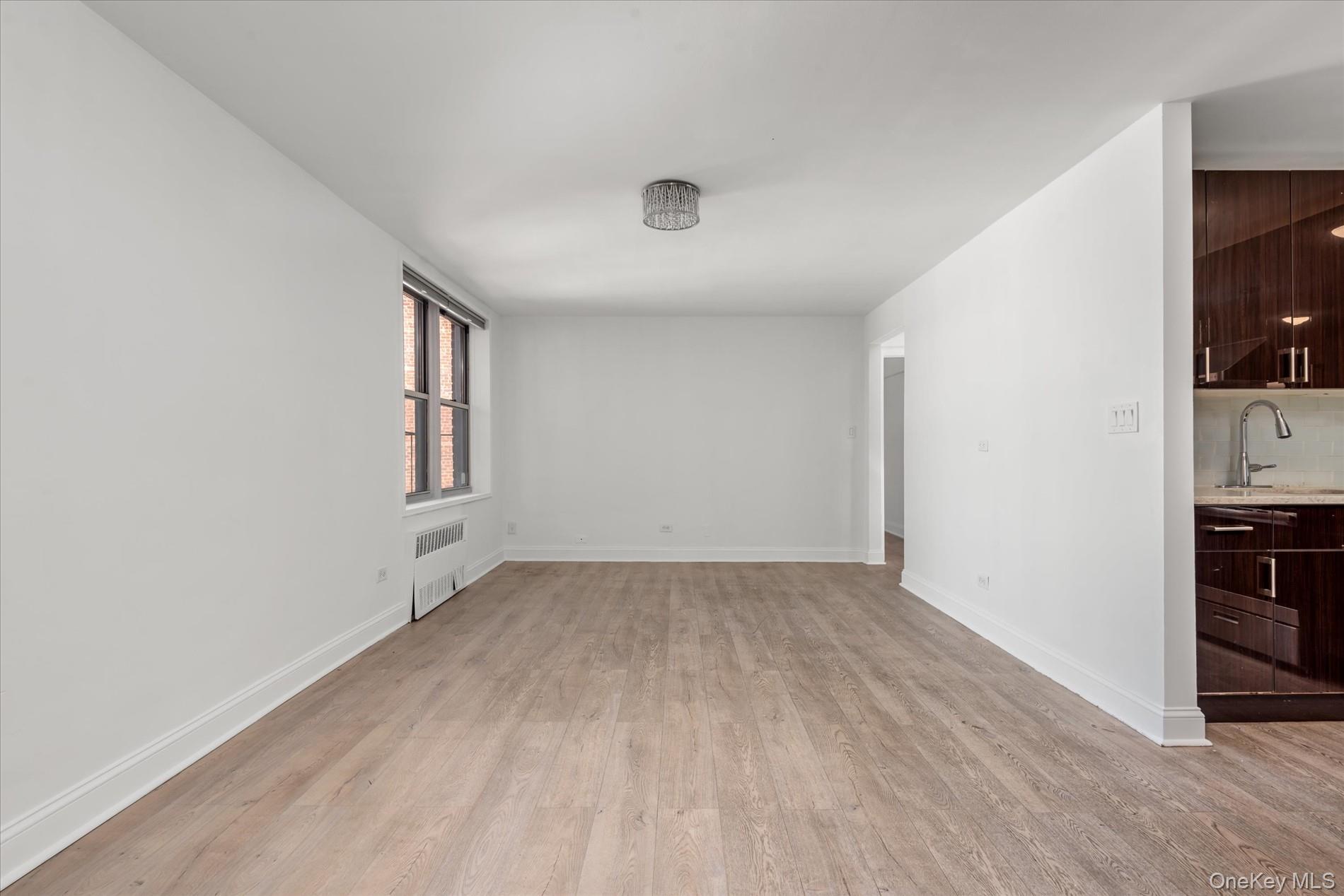 6011 Broadway, Unit 5E photo 4
