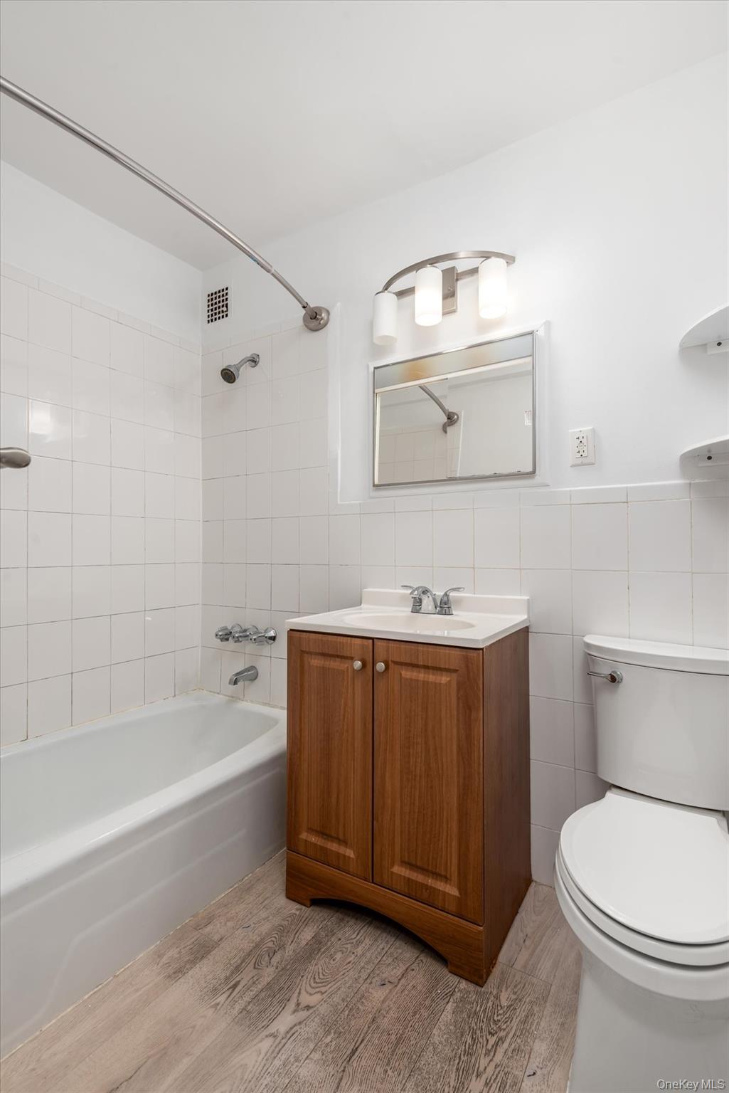 6011 Broadway, Unit 5E photo 7