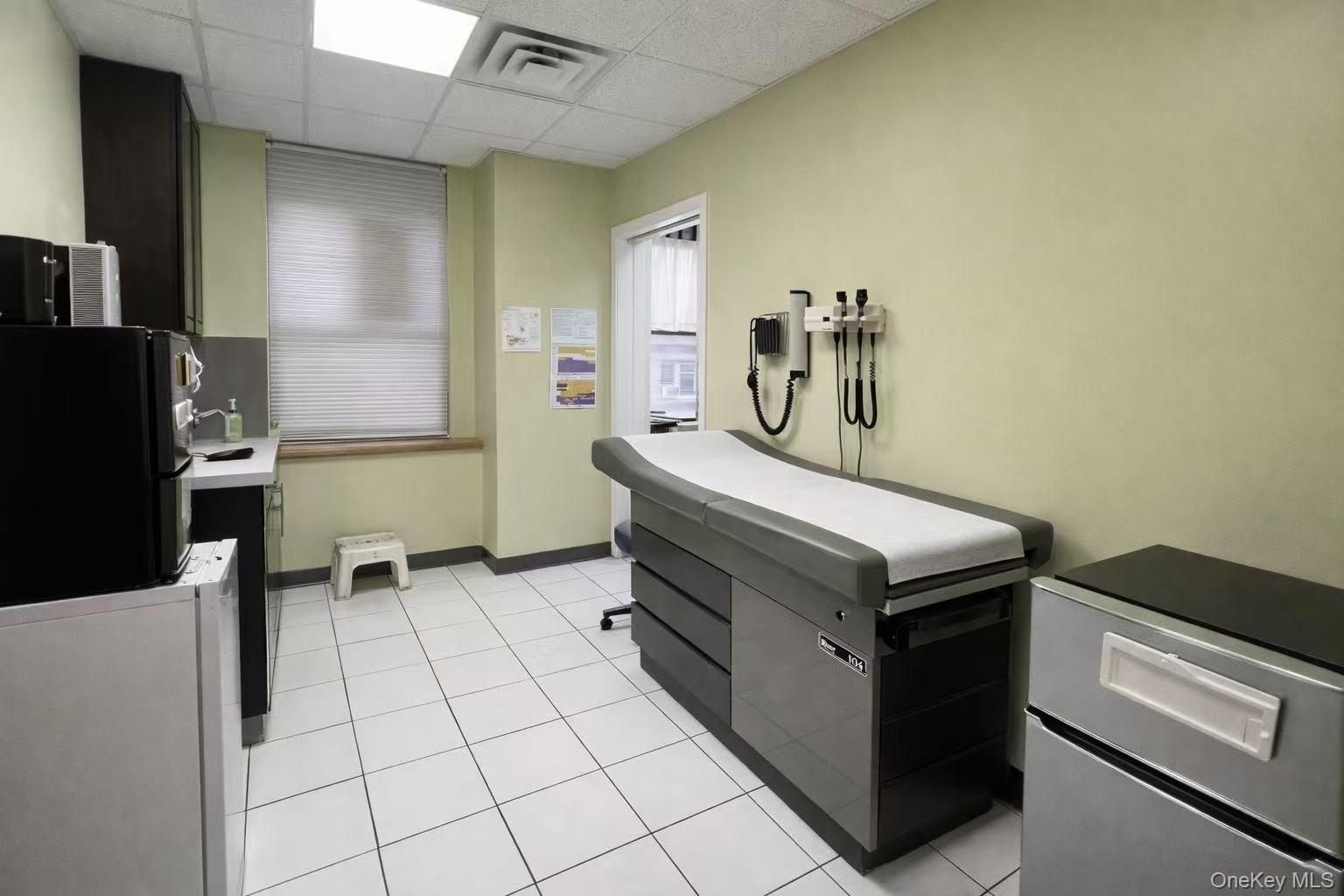 128 Mott Street, Unit 301 photo 6