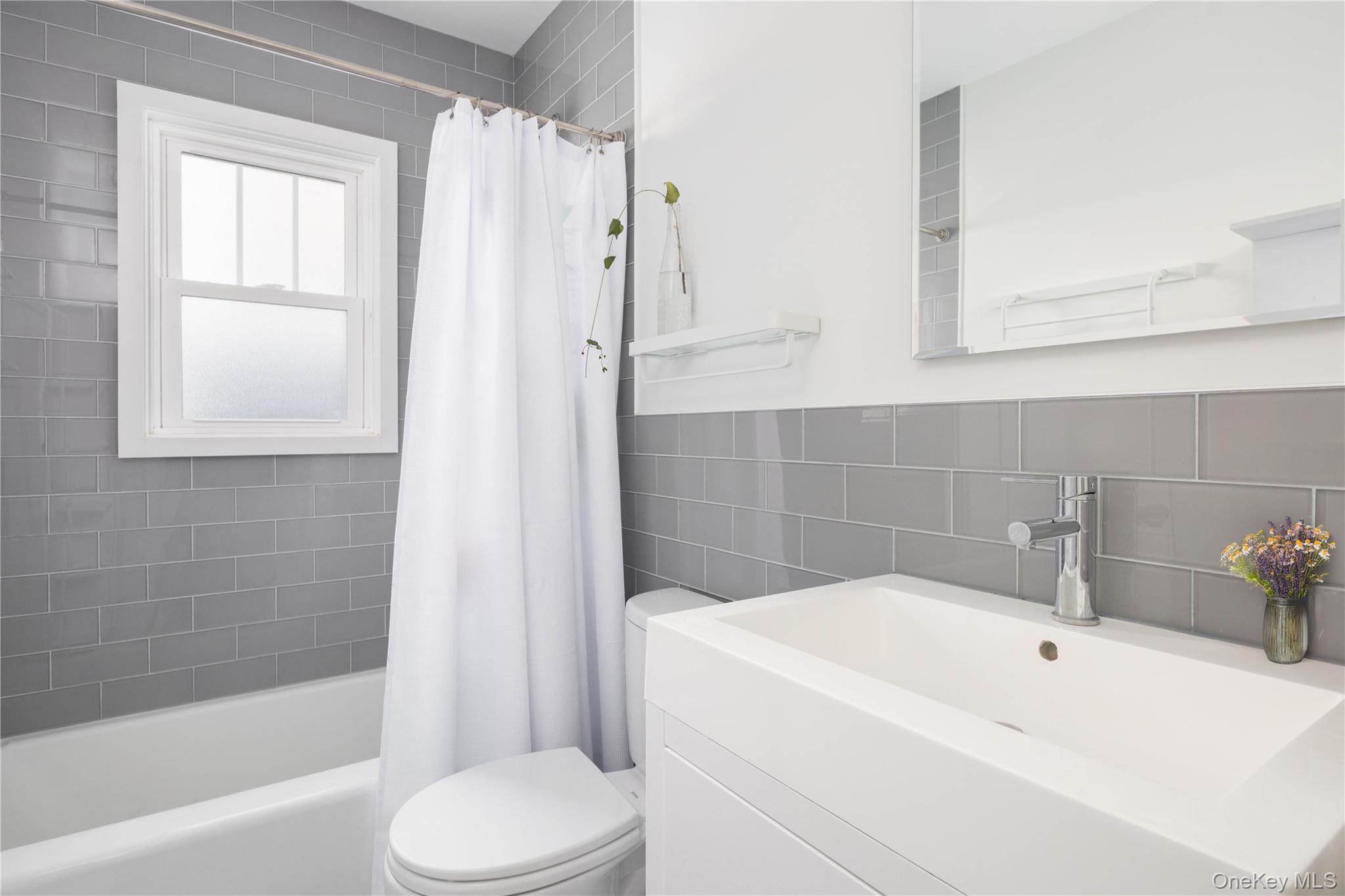 446 6th Street – For Rent photo 12
